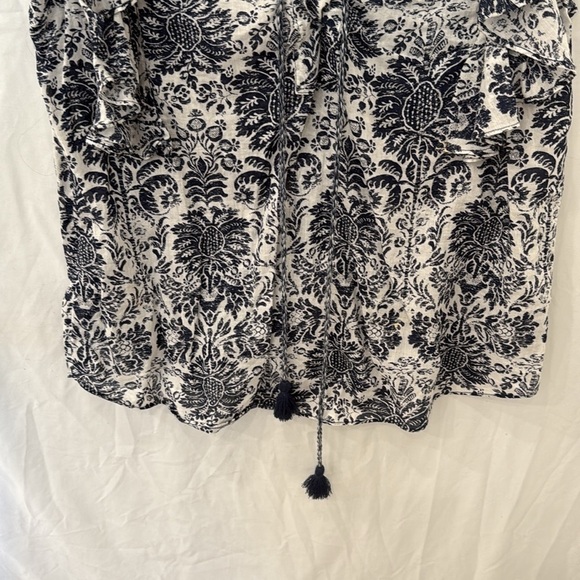 Nordstrom Caslon Blue Flutter Sleeve Blouse sz small - Picture 4 of 5